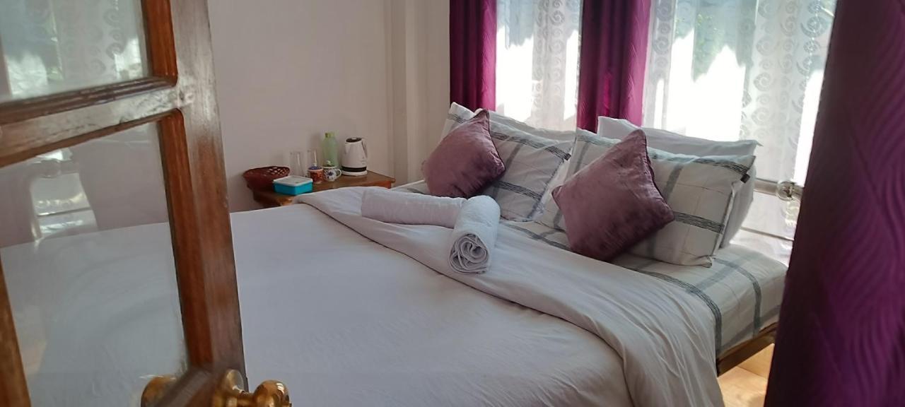 Mansarover Home Stay Kalimpong Ngoại thất bức ảnh
